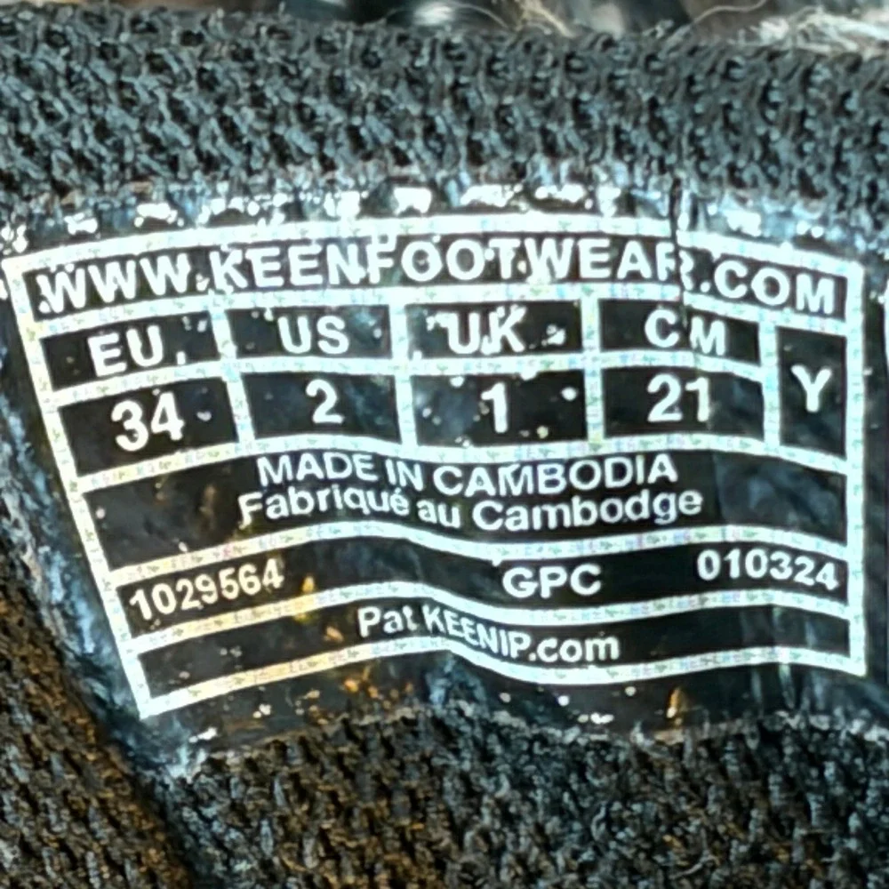KEEN Targhee IV Waterproof Kids Size 2 Black Grey Hiking Shoes 1029564